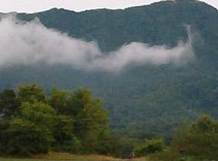 383 County Line Rd, Dandridge, TN 37725