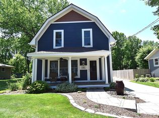 127 E Ottawa Ave, Dousman, WI 53118