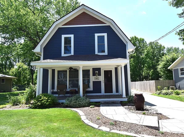127 East Ottawa AVENUE, Dousman, WI 53118