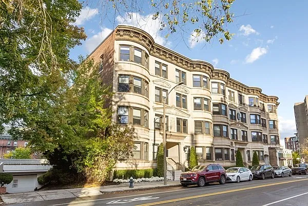 5 Winchester St #202