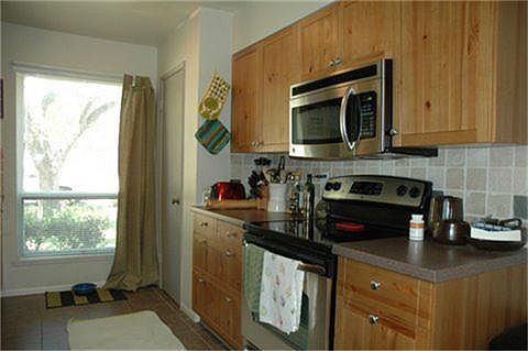 4th image of 12428 Cedar Bend Dr
