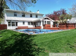 4617 Normandale Highlands Dr, Bloomington, MN 55437