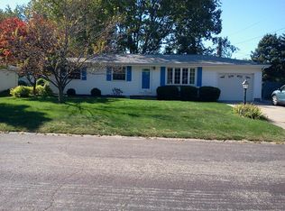 408 Oriole Dr, Washington, IL 61571