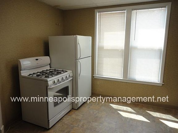 3rd image of 2200 Como Ave SE