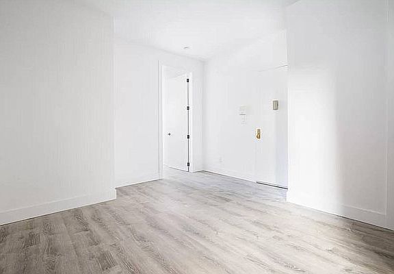 3rd image of 31-36 32nd St #1D