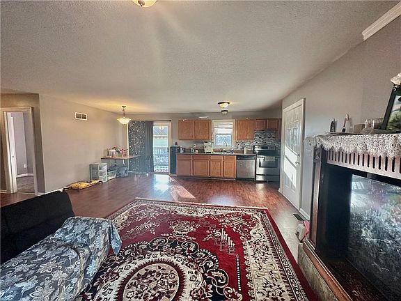 2nd image of 1700 N 43rd St