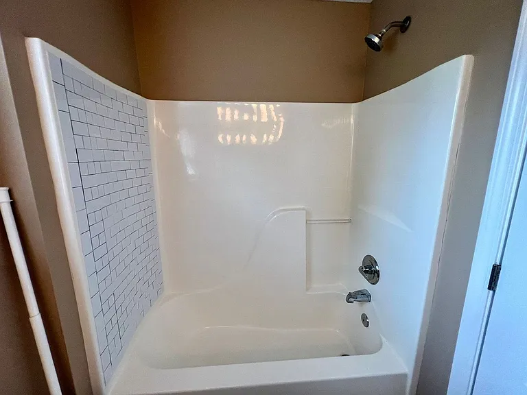 453 Drexel Ct — Photo 14
