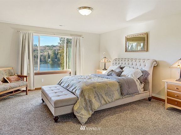 5th image of 1328 S Lake Roesiger Road