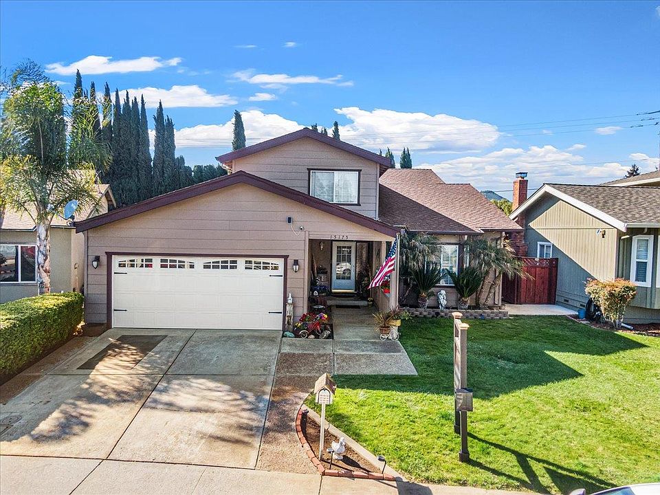 1st image of 15175 Venetian Way