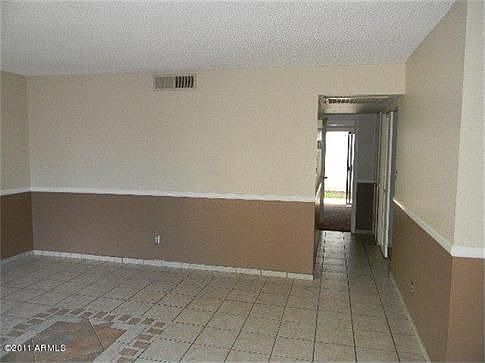 4th image of 1725 N Date St Unit 16