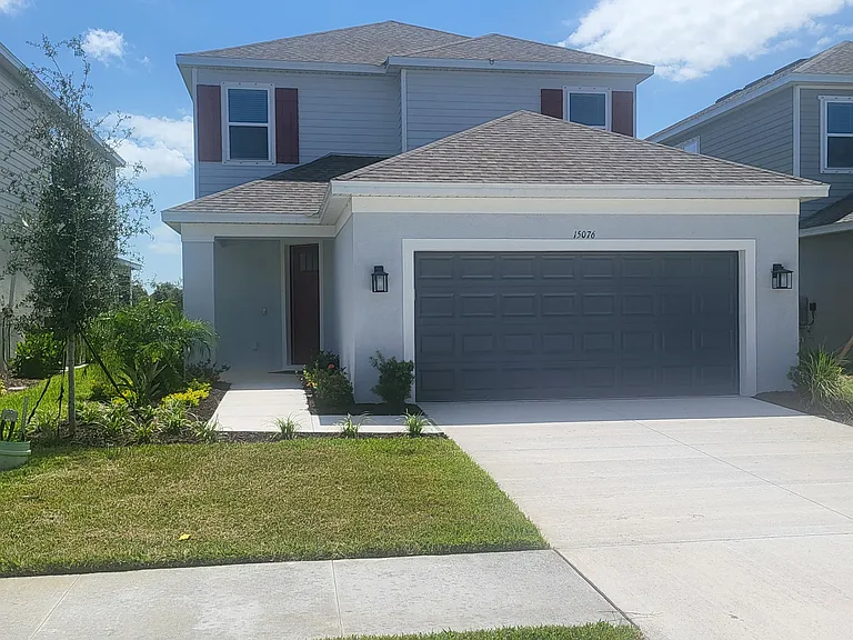 15076 Shady Palms Ln — Photo 2