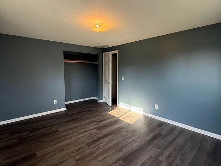 3009 Coventry Blvd NE — Photo 9