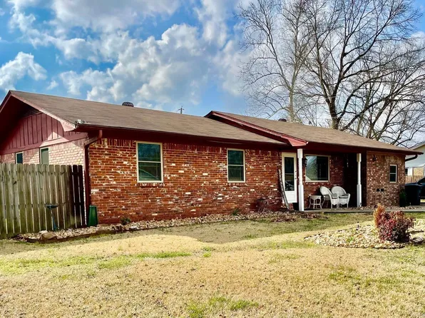 5 Black Rd, Conway, AR 72032