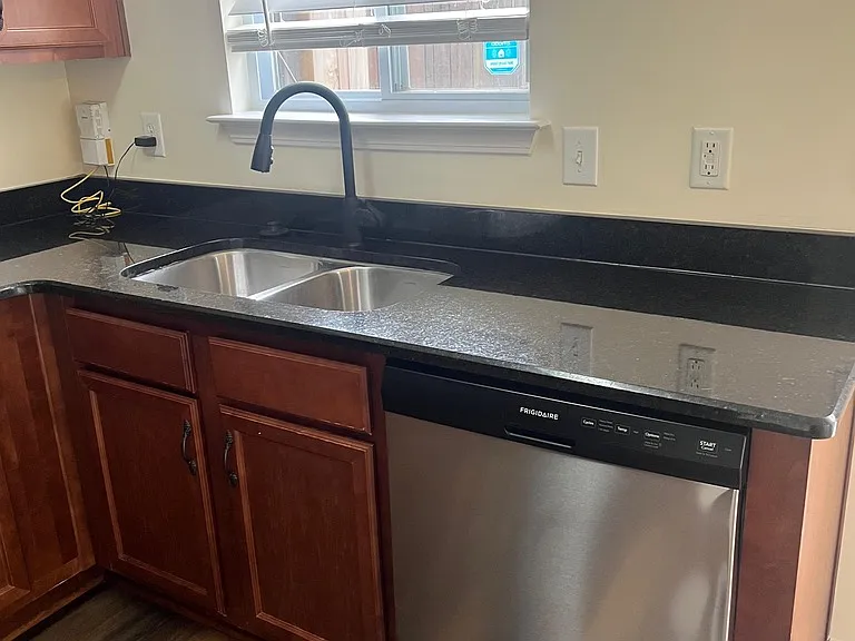 Recently updated sink and dishwasher appliances