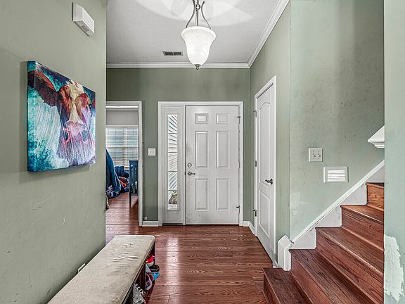 4th image of 10631 Swan Ct