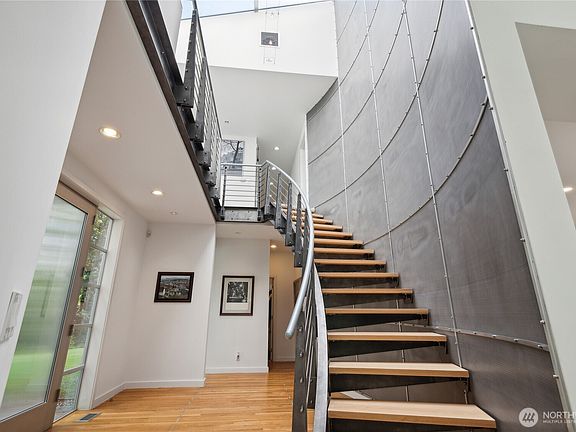 5th image of 21115 SE 27th Street