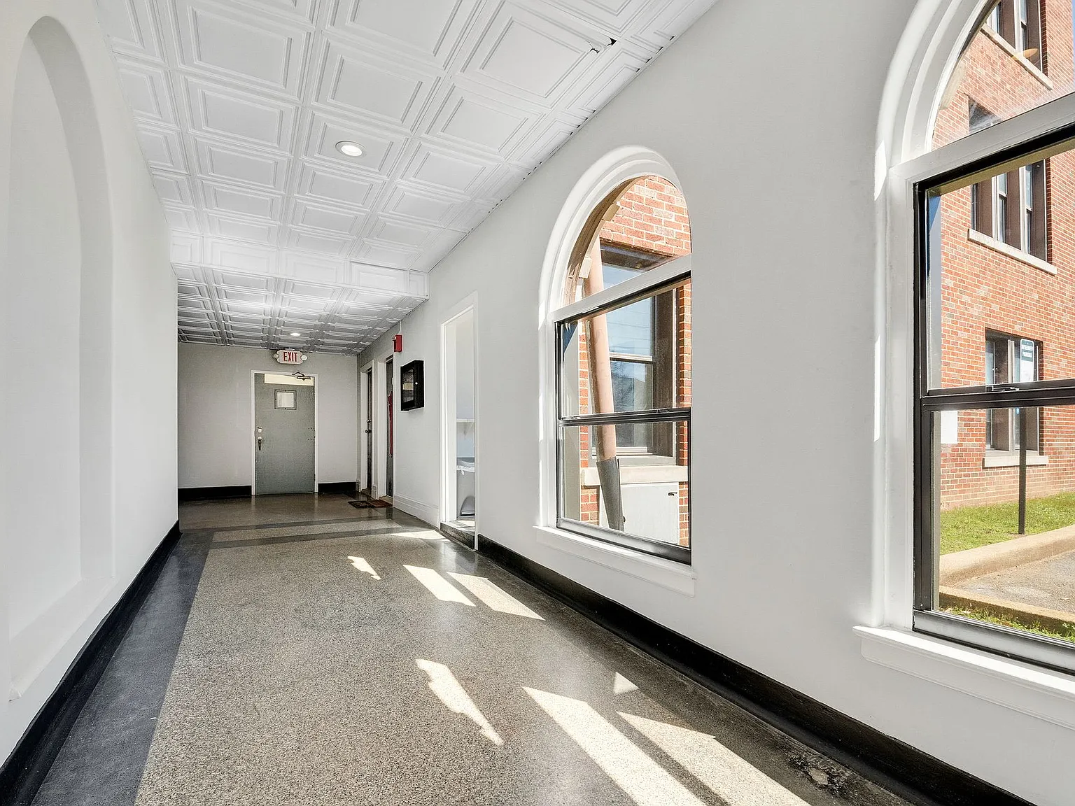 Fort Wood Apartments — Photo 4