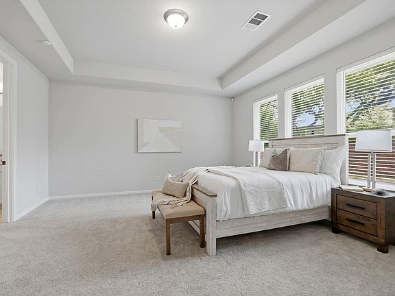 4th image of 7609 Paruline Dr