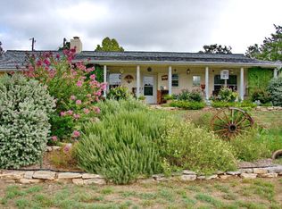 1611 Ranchero Rd, Kerrville, TX 78028