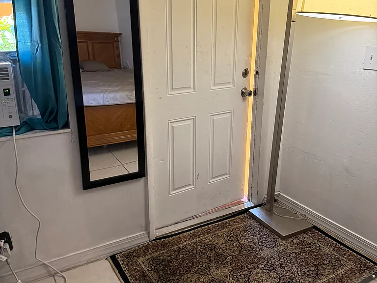 129 SE 5th St #1A — Photo 11