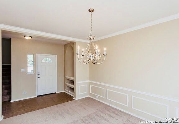 4th image of 323 Willow Grove Dr