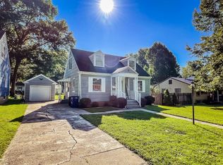 33 Avon Pl, Athens, OH 45701