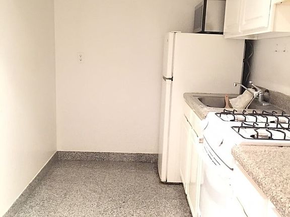 5th image of 6468 Austin St APT Lc