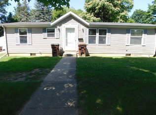 921 Hall St, Albion, MI 49224