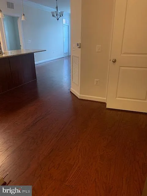 2 bed, 1148 sqft, $2,400 — Photo 2