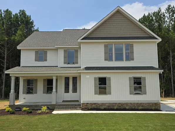 150 Freedom Ridge Dr, Smithfield, NC 27577