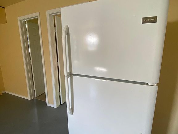 2nd image of 3317 Kingsford Ave