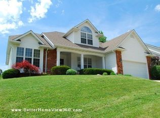 8 Grandbrook Blvd, Collinsville, IL 62234