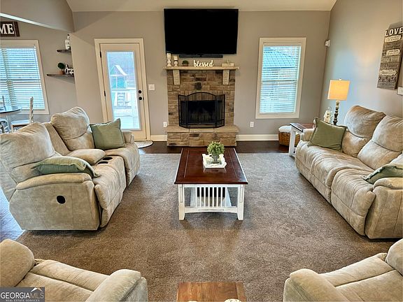 5th image of 107 Feather Ln