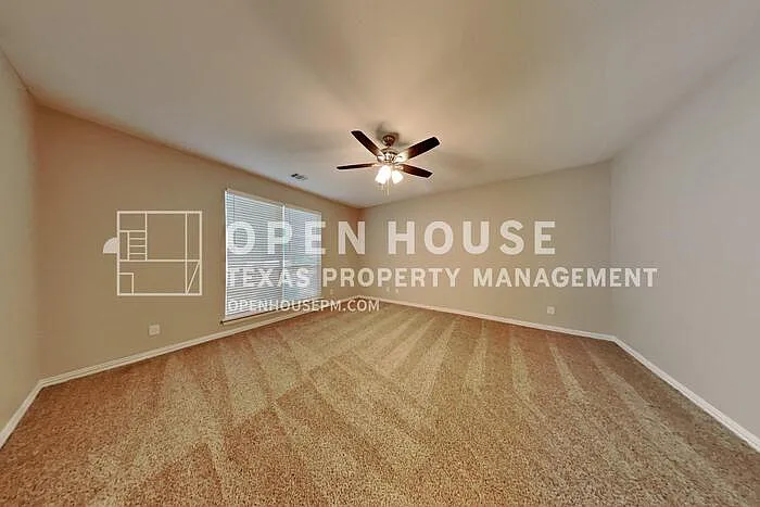8205 Hartford Dr — Photo 9