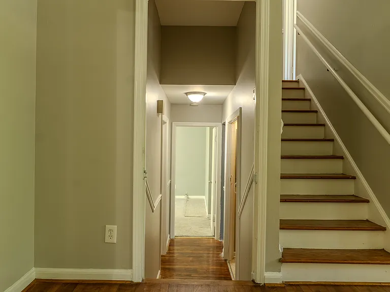 1616 Drayton Woods Dr — Photo 47