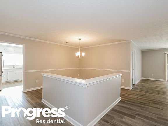 5th image of 3629 Golfbrook Ct SE