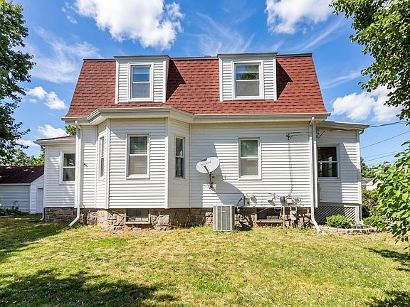 2nd image of 78 Arnold St