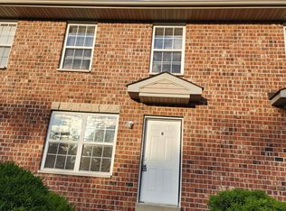 612 Linda Ln APT B, Wentzville, MO 63385