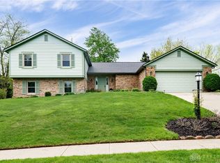 3889 Eagle Point Dr, Dayton, OH 45430