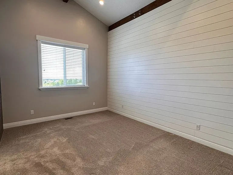 1505 E 900 S — Photo 14