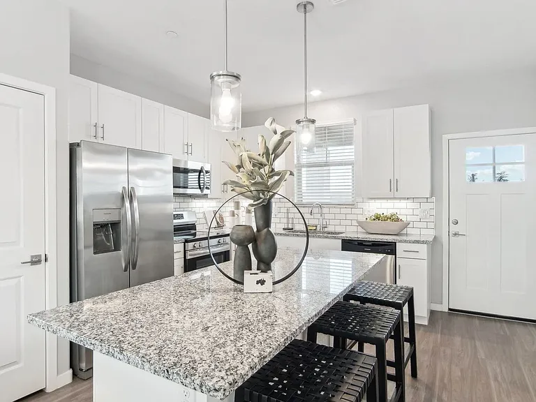 Avanterra Queen Creek — Photo 36