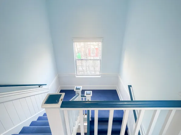 Chardonnay Apartments