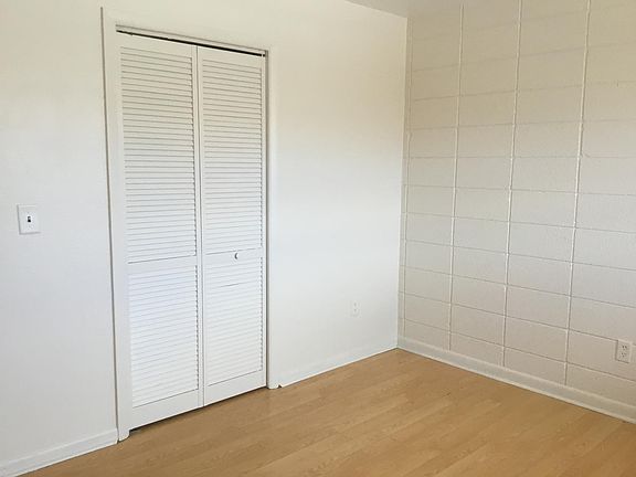5th image of 19 Ella St APT 3