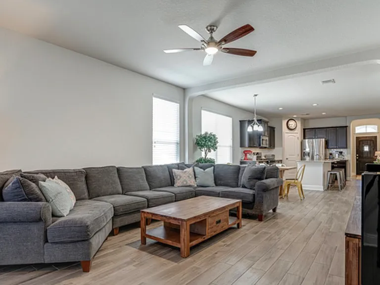 8459 Buckhorn Parke — Photo 4