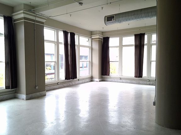 2nd image of 602 Felix St Ste 202
