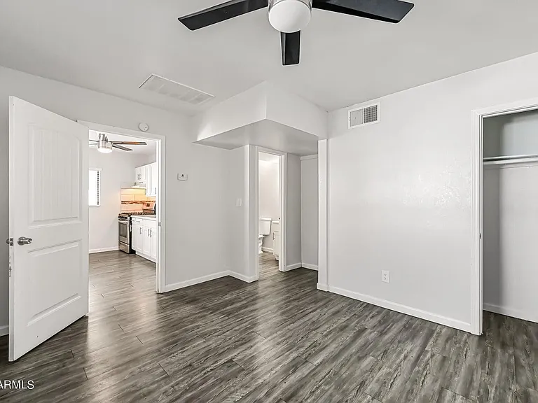 1744 W Glendale Ave #2 — Photo 4