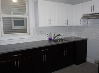 214 Hunterdon St #1, Newark, NJ 07103