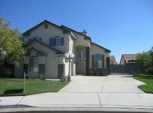 2732 Morris Ave, Clovis, CA 93611