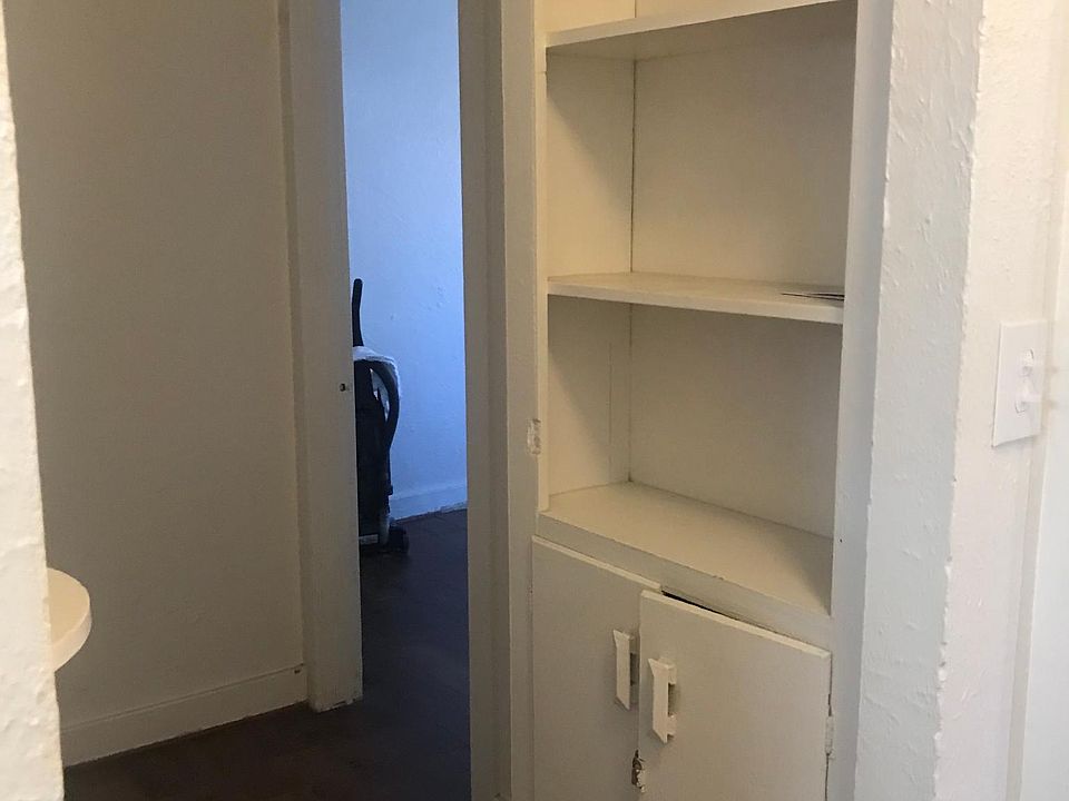 1st image of 1014 1/2 S 4th St