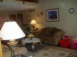 6921 E Woodbury Ct, Wichita, KS 67226
